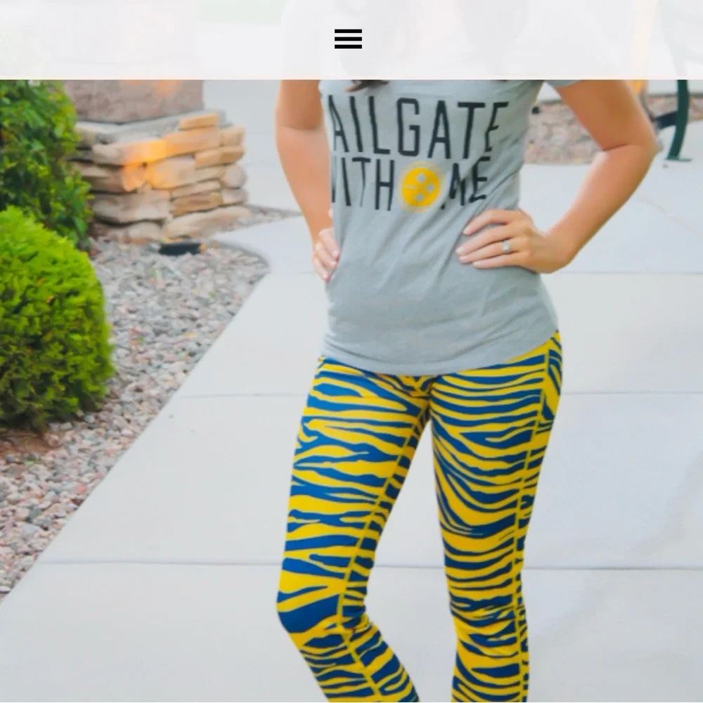 Calhoun Sportswear Maize and Blue Sports Tiger Zebra Team Tights, M